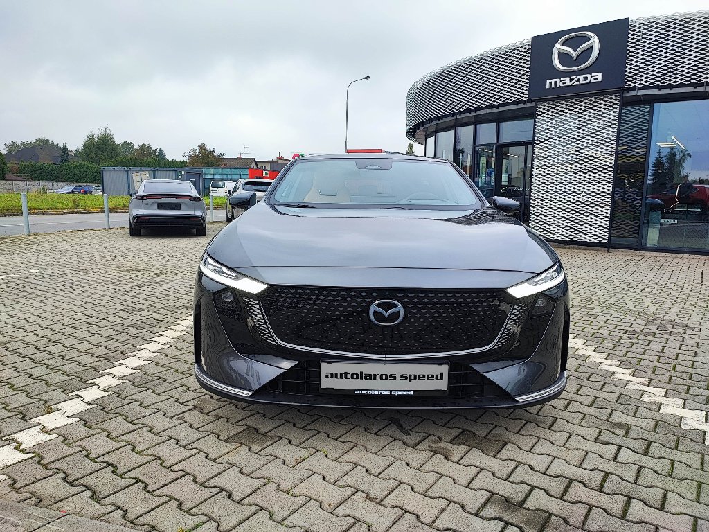 Mazda 6e