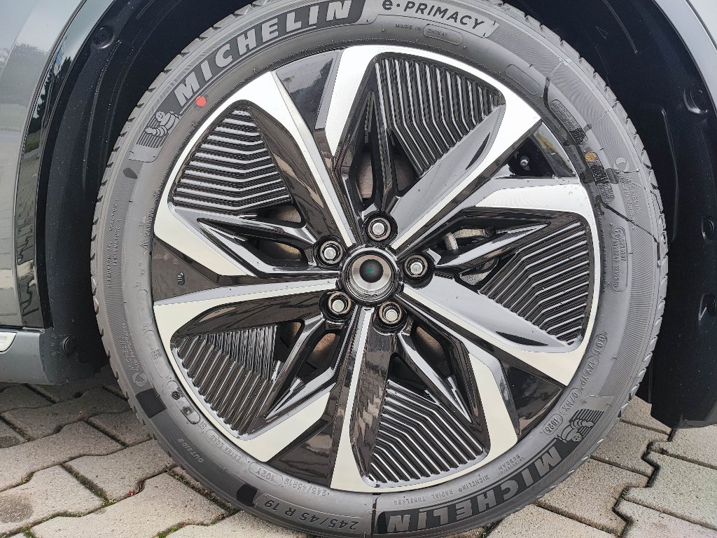 Mazda 6e