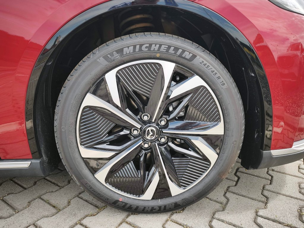 Mazda 6e