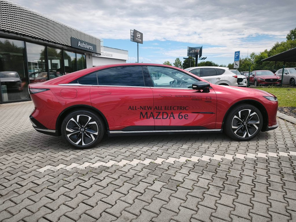 Mazda 6e