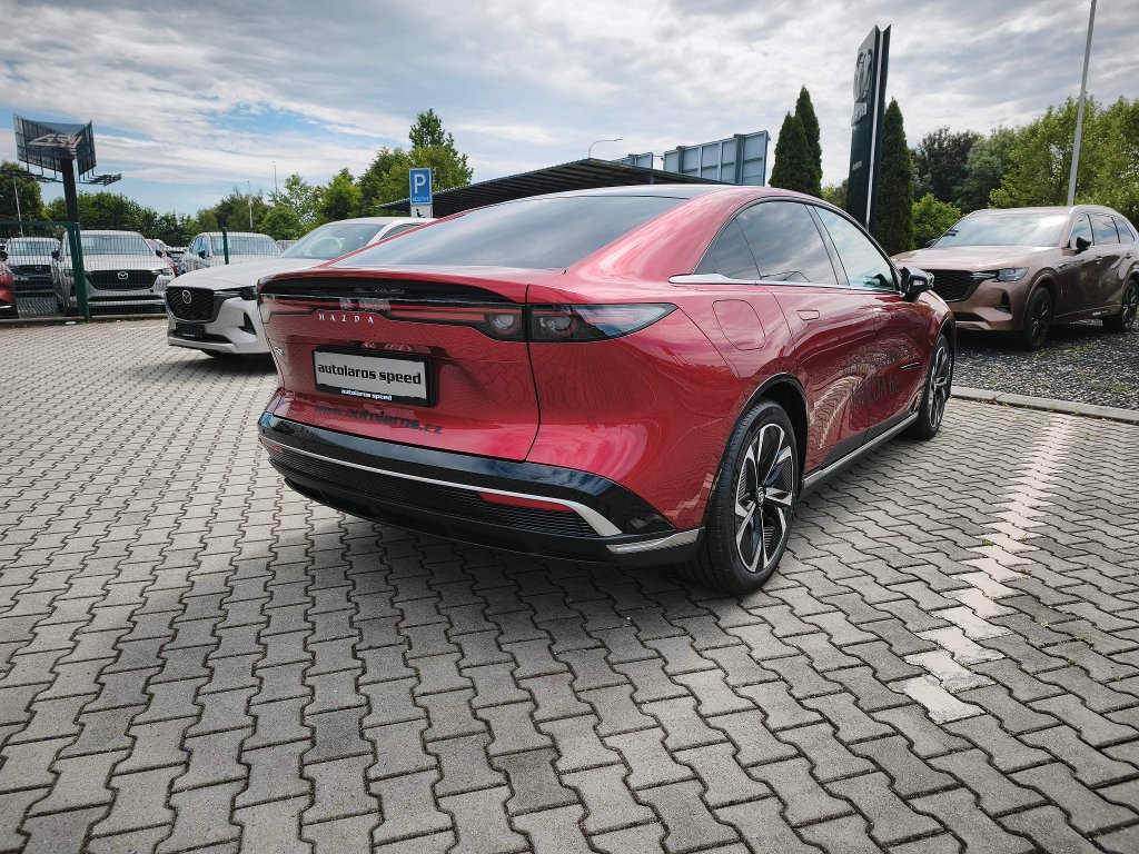 Mazda 6e