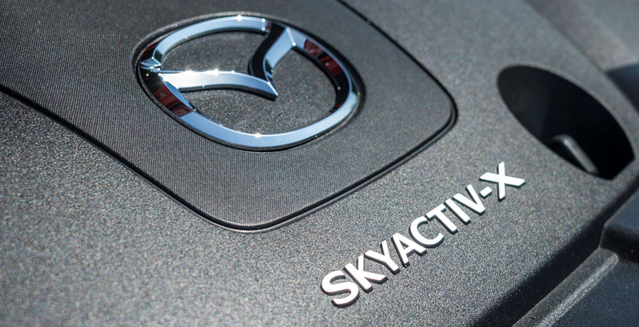 Mazda CX-30 - LED světlomety